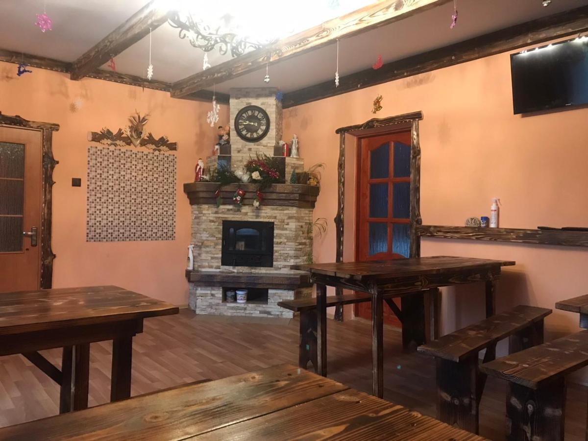 Cottage V Gorakh Izky Exterior foto