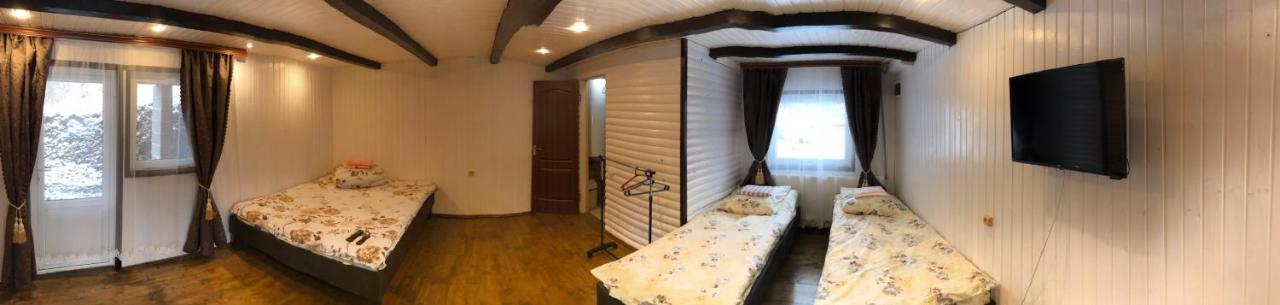 Cottage V Gorakh Izky Exterior foto